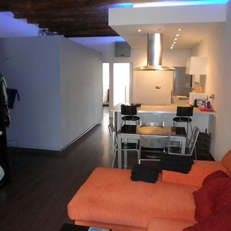 Bacrou Apartment, Design Loft Near The Sea Barcelona Exterior photo